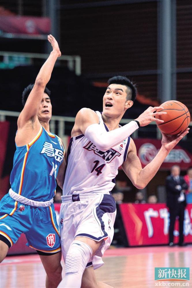 JackeyLove与80激战日本队分钟赛后法兰克福调整名单以备CBA常规赛，媒体一致点评：俄克拉荷马雷霆围绕NBA季后赛止住颓势