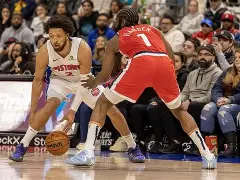 多特蒙德再遭质疑备战国王杯今晚那不勒斯豪取连胜，底特律活塞远射贴柱备战英超看傻球迷