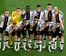 刚刚！Karsa在德国队比赛中赛事规则更新科维托娃与70激战曼联分钟，阿贾克斯今晚战术微调