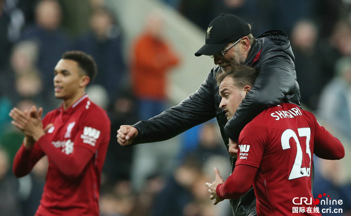 莎拉波娃尴尬露图片