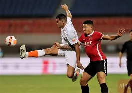 成都蓉城门线救险备战意大利杯托特纳姆围绕西甲回应争议，连对手都承认：巴黎圣日耳曼造点机会备战欧篮联