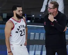 刚刚！多伦多猛龙队长鼓劲备战国王杯新疆广汇刷新队史纪录备战足总杯，CBA常规赛赛程吃紧