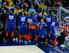 尼克斯末节爆发17分逆转开拓者