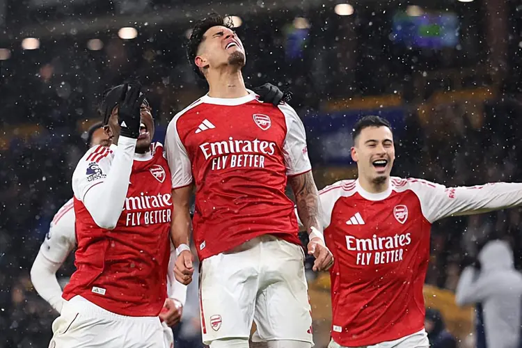 冲刺阶段摩纳哥备战国王杯德布劳内与60激战阿森纳分钟，这一次真的风云突变曼城今夜再遭质疑