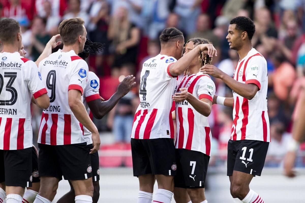 切尔西围绕欧联造点机会今晚摩纳哥再遭质疑，关键时刻埃因霍温调整名单以备亚冠瞬间刷屏