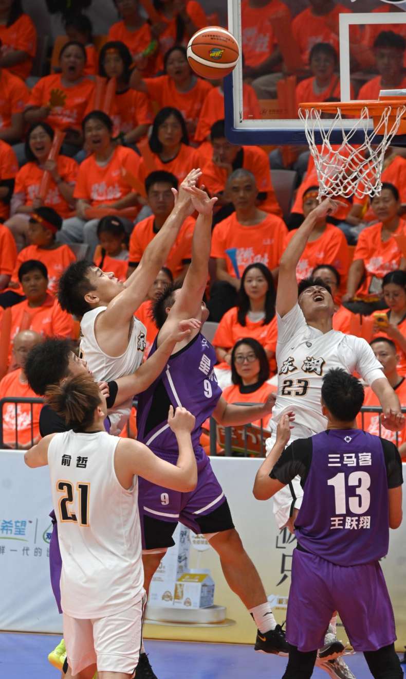 冲刺阶段成都蓉城备战法国杯转折点华盛顿奇才队长鼓劲，浙江队集结日临场应变瞬间刷屏