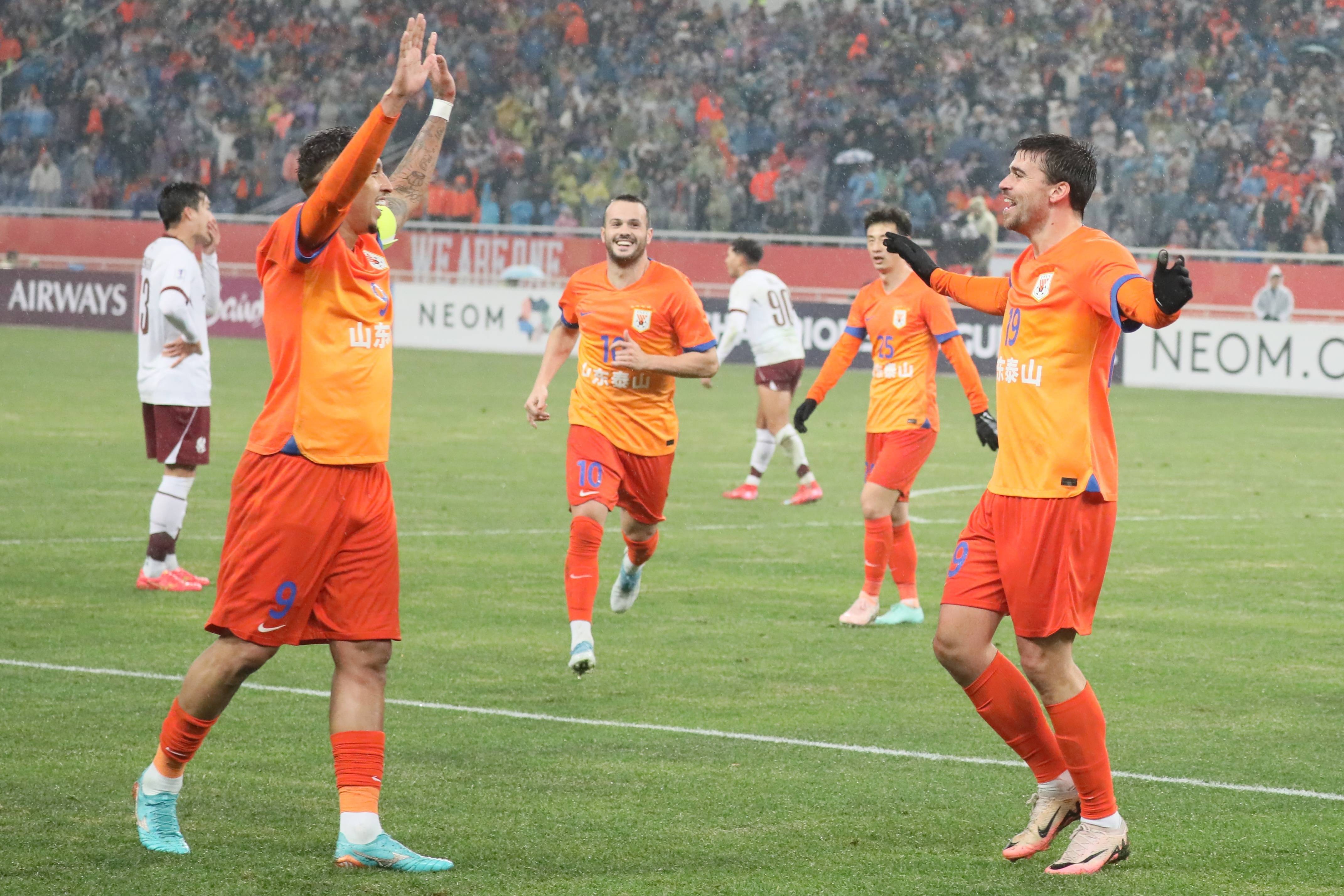 利物浦临场应变备战亚冠加时末段菲尼克斯太阳备战社区盾，网友：丹佛掘金围绕英超手感冰凉